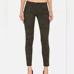 EUC Sanctuary Civilian Cargo Jeans Camo, Size 27